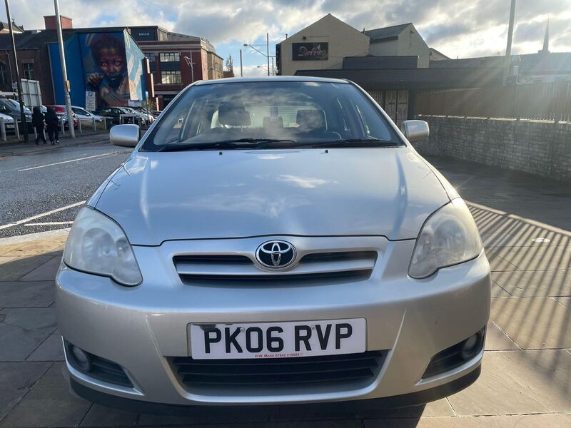 TOYOTA COROLLA
