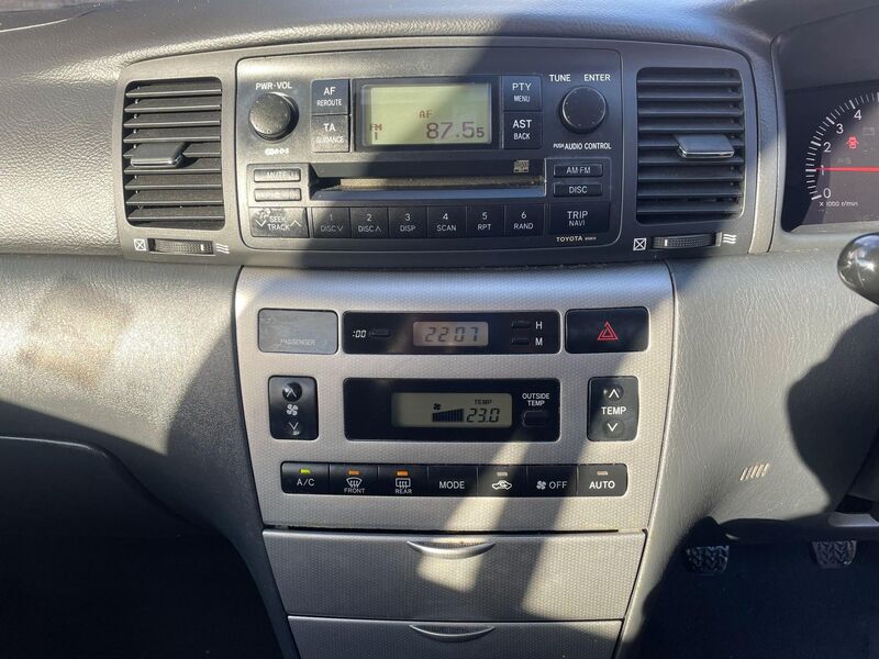 TOYOTA COROLLA