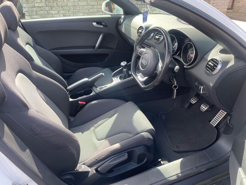 AUDI TT