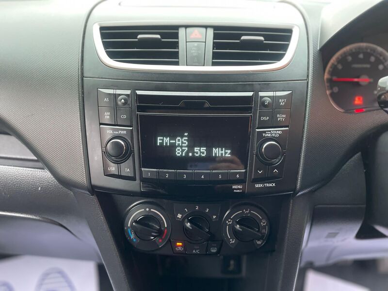 SUZUKI SWIFT