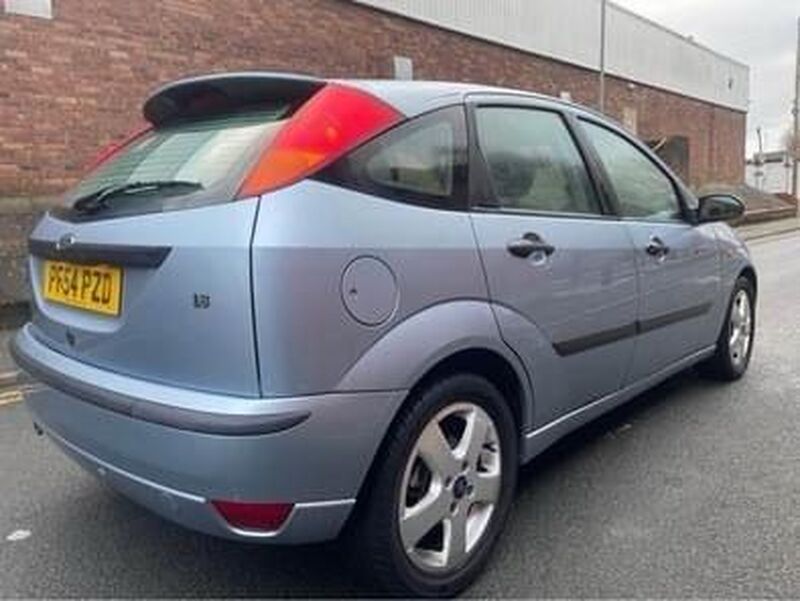 View FORD FOCUS 1.8i 16v Edge 5dr