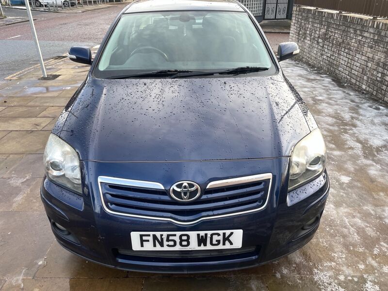 TOYOTA AVENSIS