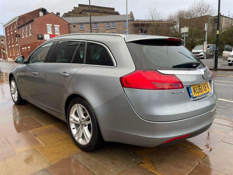 VAUXHALL INSIGNIA