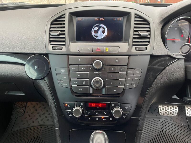 VAUXHALL INSIGNIA