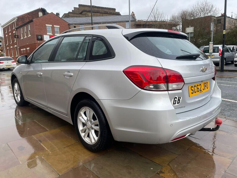 CHEVROLET CRUZE