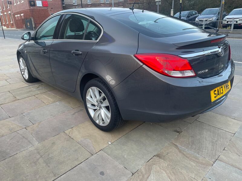 VAUXHALL INSIGNIA