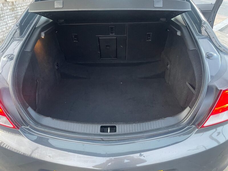 VAUXHALL INSIGNIA