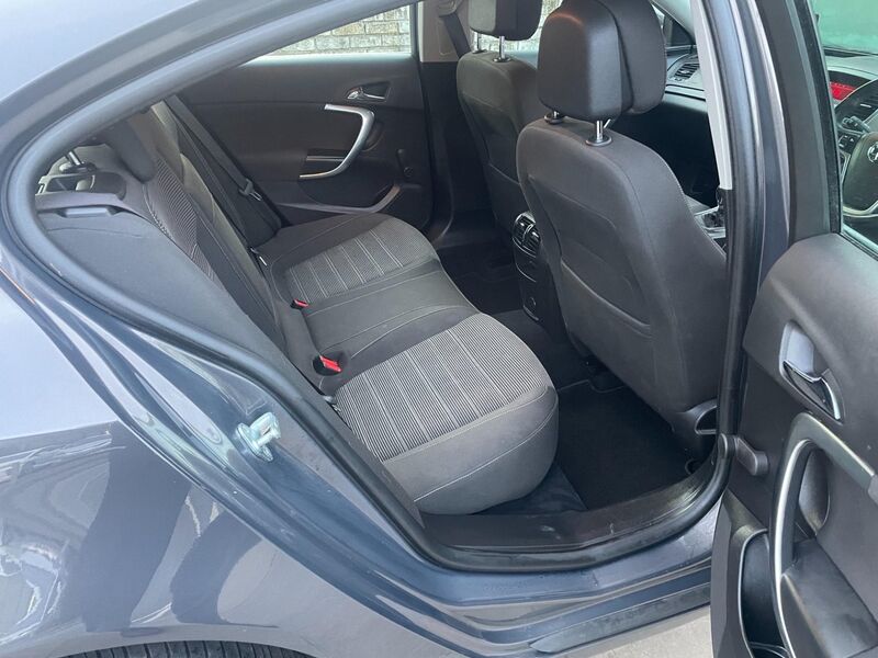 VAUXHALL INSIGNIA