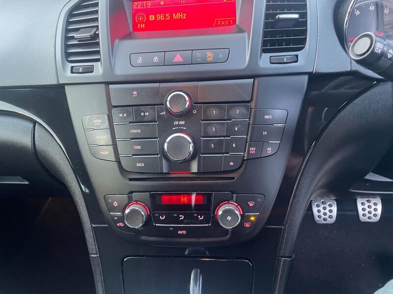 VAUXHALL INSIGNIA