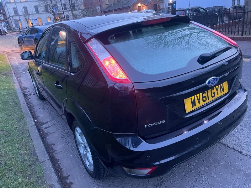 FORD FOCUS