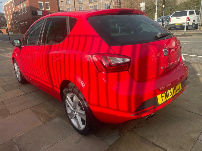 View SEAT IBIZA 1.6 TDI CR FR Euro 5 5dr