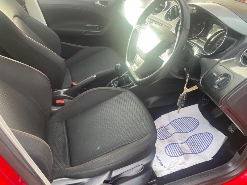 SEAT IBIZA