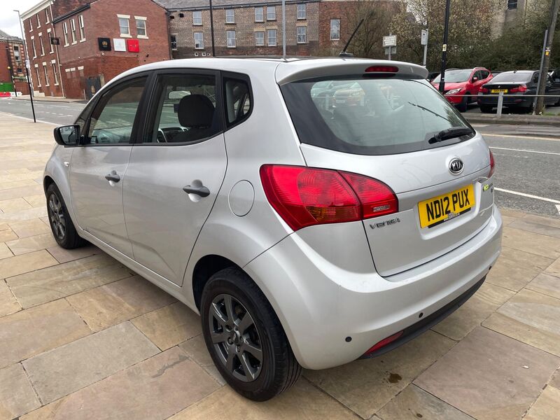 KIA VENGA