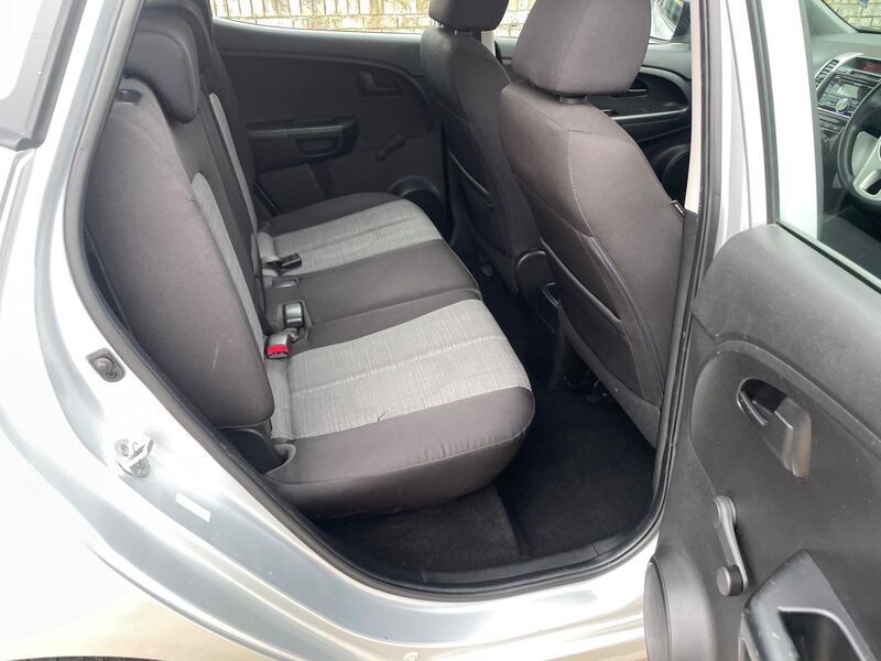 KIA VENGA