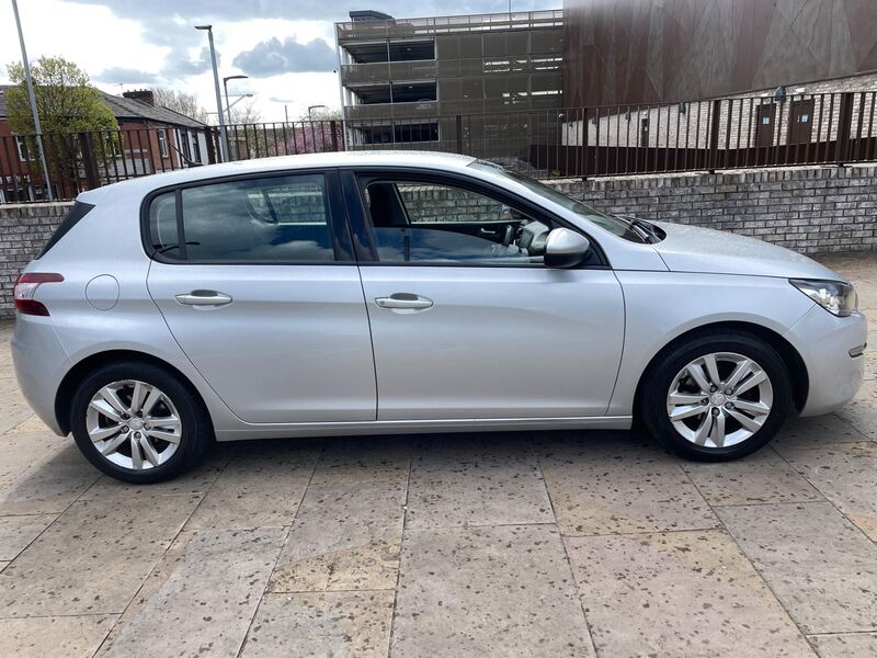 View PEUGEOT 308 1.6 HDi Active Euro 5 5dr