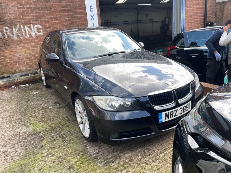 BMW 3 SERIES