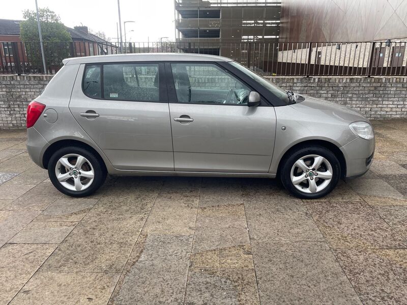 View SKODA FABIA 1.6 16V 2 5dr