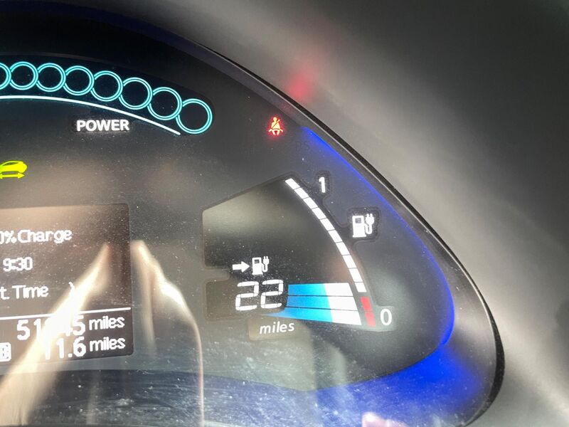 NISSAN LEAF