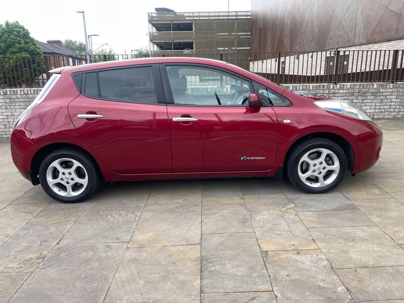 View NISSAN LEAF 24kWh Acenta Auto 5dr