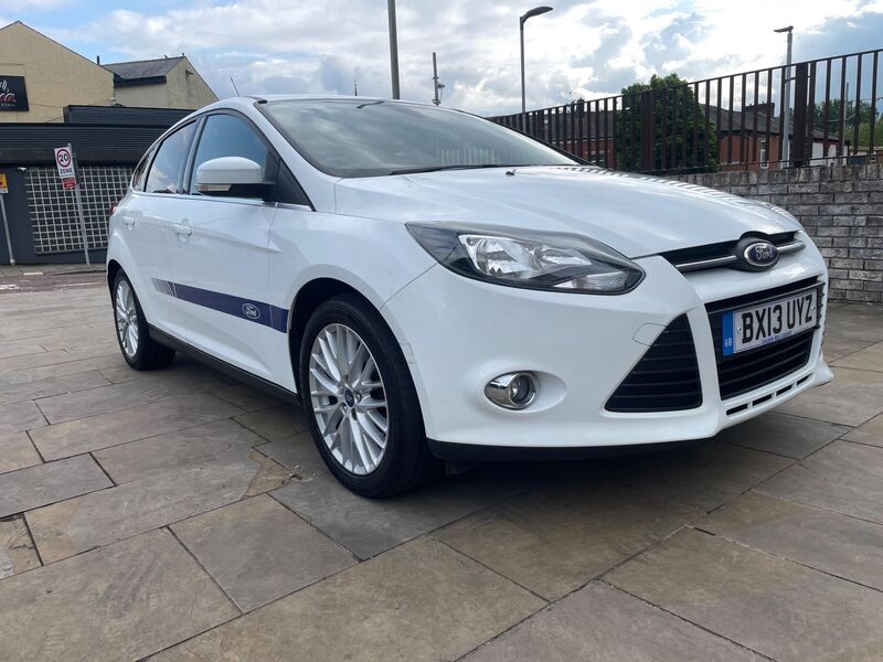 View FORD FOCUS 1.0T EcoBoost Zetec Euro 5 (s/s) 5dr