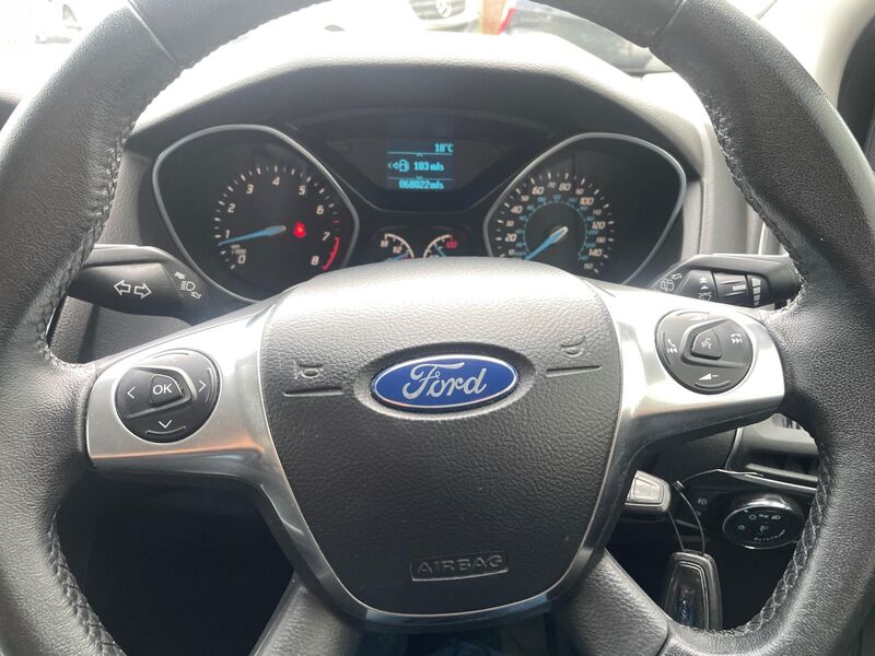 FORD FOCUS