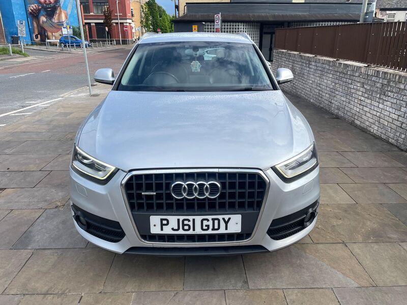 AUDI Q3