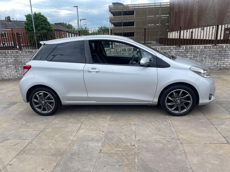 View TOYOTA YARIS 1.33 Dual VVT-i Trend Euro 5 3dr