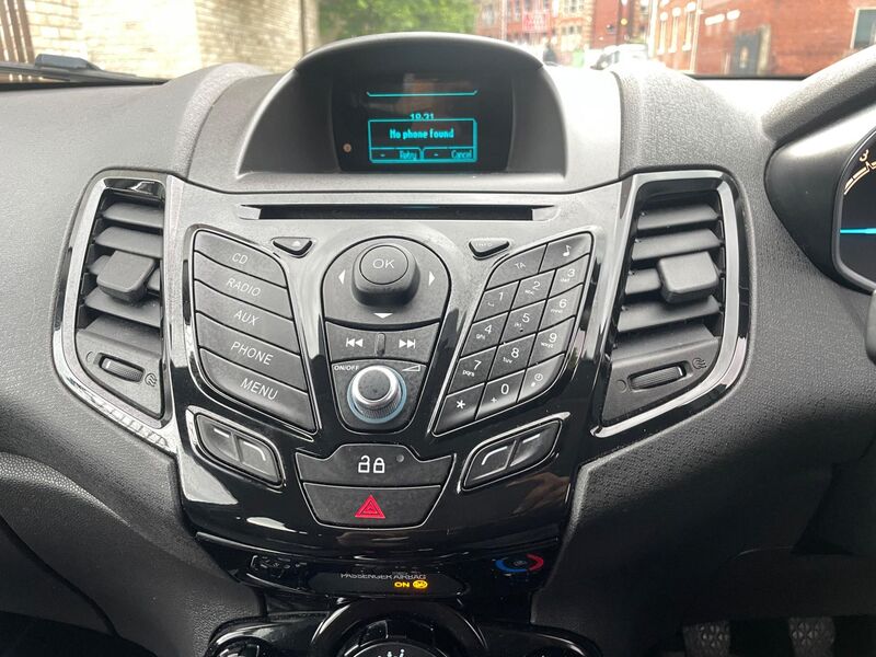 FORD FIESTA