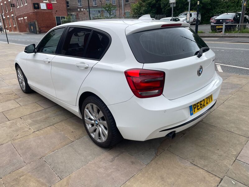 BMW 1 SERIES