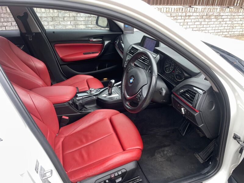 BMW 1 SERIES