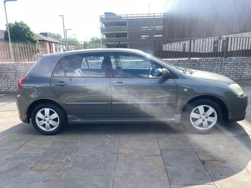 View TOYOTA COROLLA 1.6 VVT-i Colour Collection 5dr