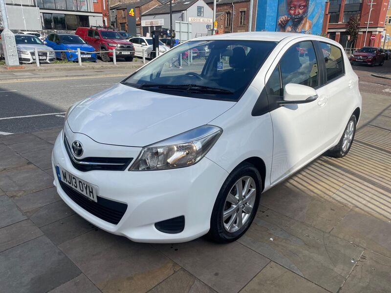 TOYOTA YARIS
