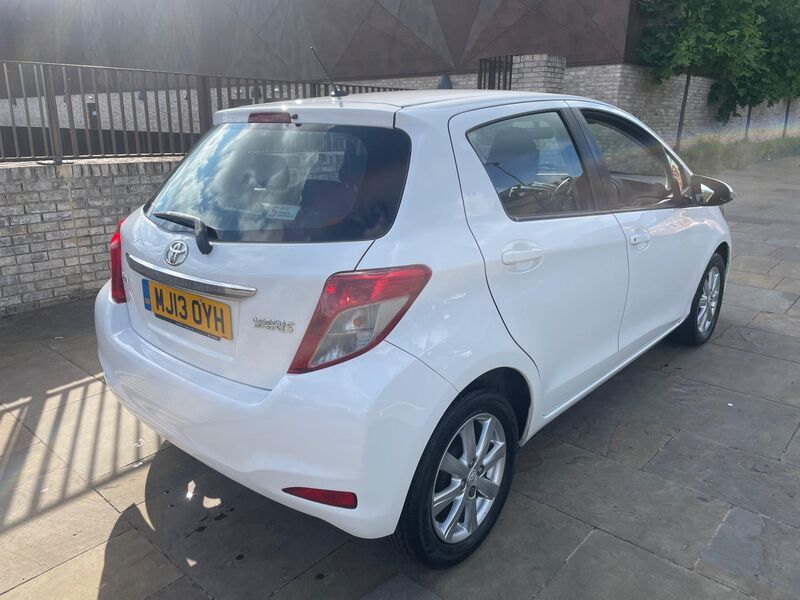 View TOYOTA YARIS 1.4 D-4D TR Euro 5 5dr