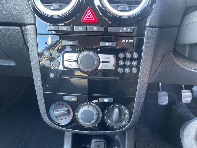 VAUXHALL CORSA