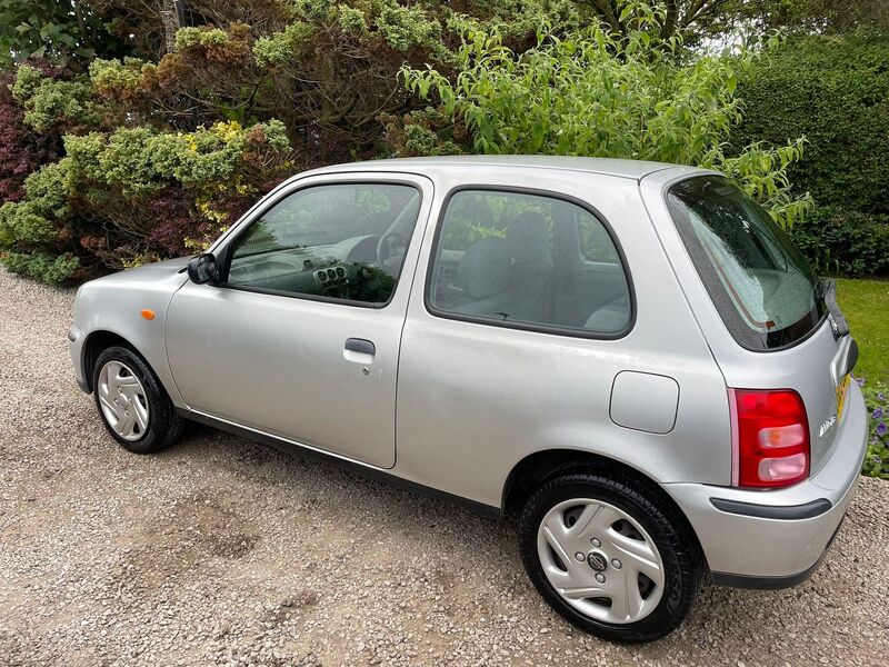 View NISSAN MICRA 1.0 16v S CVT 3dr