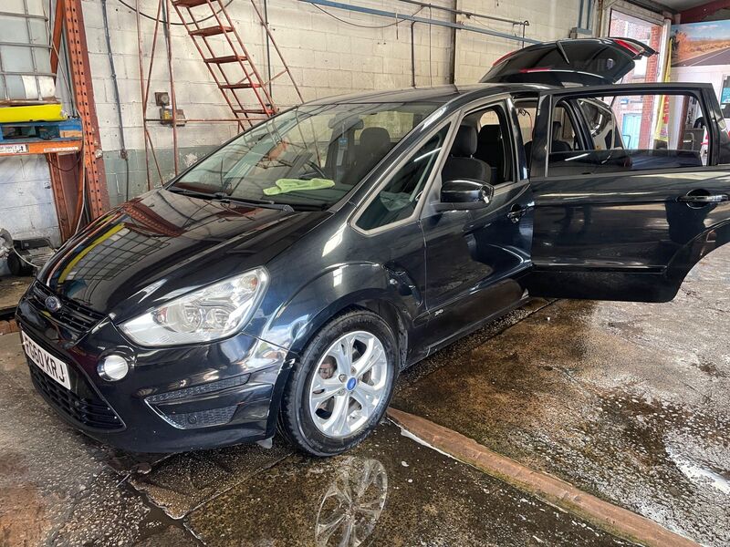 FORD S-MAX