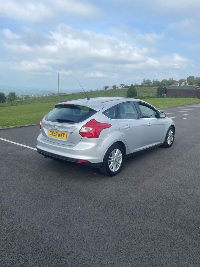 FORD FOCUS