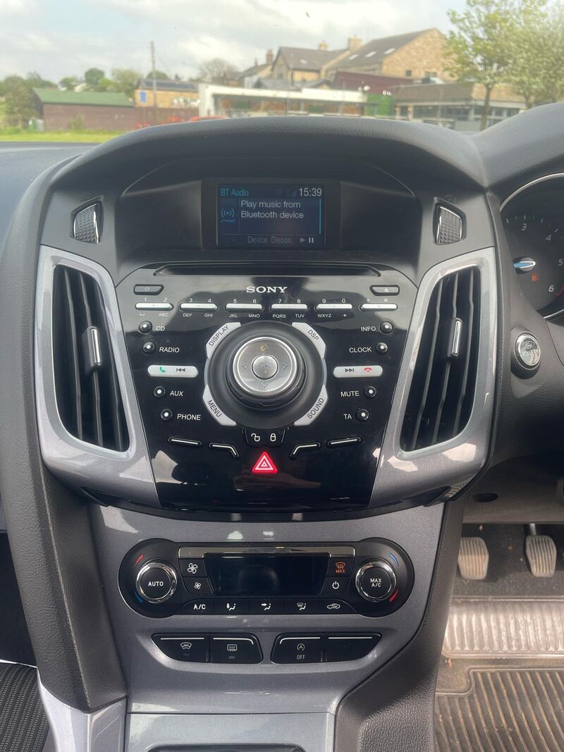 FORD FOCUS