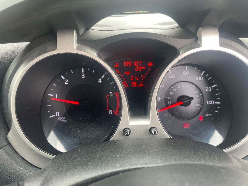 NISSAN JUKE