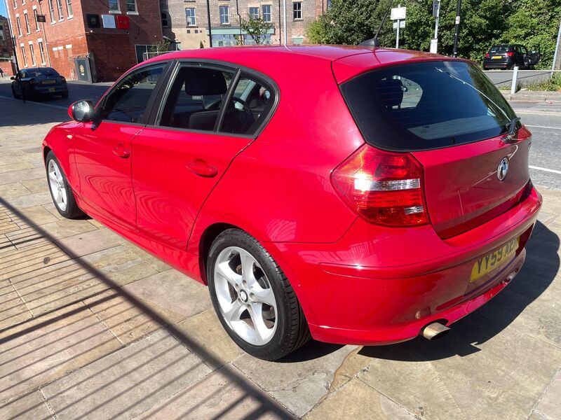 BMW 1 SERIES