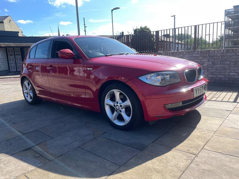 View BMW 1 SERIES 2.0 118d Sport Euro 5 5dr