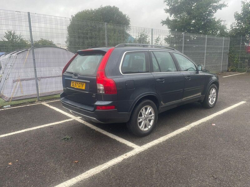 View VOLVO XC90 2.4 D5 SE Geartronic AWD 5dr