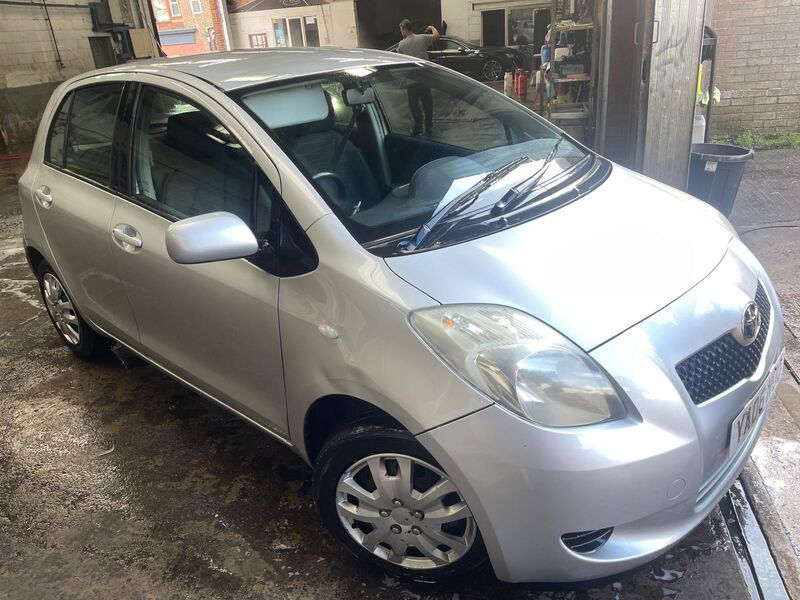 View TOYOTA YARIS 1.3 VVT-i T3 5dr