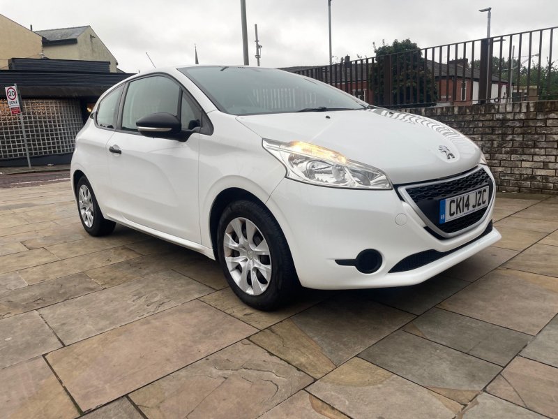 View PEUGEOT 208 1.0 VTi Access Euro 5 3dr
