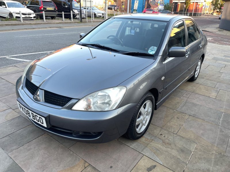 MITSUBISHI LANCER