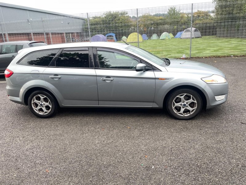 View FORD MONDEO 2.0 TDCi Zetec 5dr