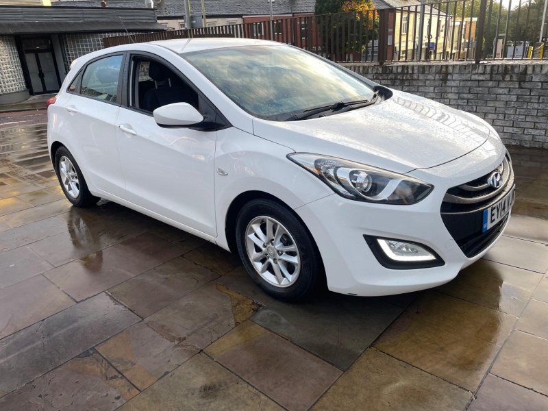 View HYUNDAI I30 1.6 CRDi Blue Drive Active Euro 5 (s/s) 5dr