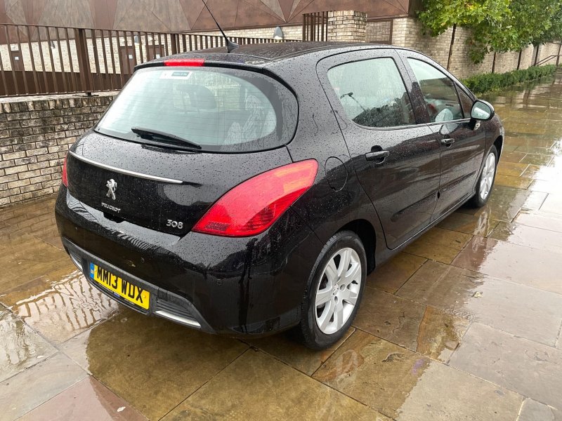 View PEUGEOT 308 1.6 HDi Active Euro 5 5dr