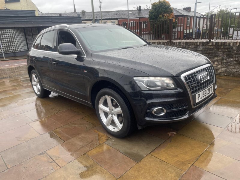 View AUDI Q5 2.0 TFSI S line quattro Euro 5 5dr