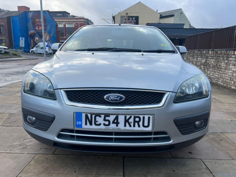 View FORD FOCUS 1.6 Zetec Climate 5dr